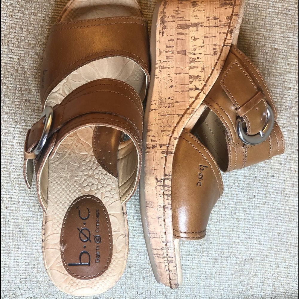 Size 8 BOC -Born Concept - Brown leather Wedge